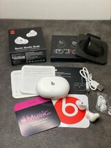 Beats Studio Buds - True Wireless Noise ワイヤレスノイズキャンセリングイヤフォン 白 並行輸入品_画像9