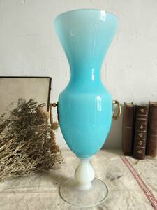 フランス　アンティーク　オパリンガラス　　装飾　フラワーベース　大きい花瓶　美品