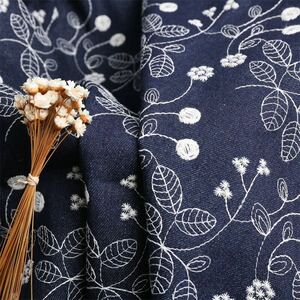 新入荷　棉デニム花刺繍生地ハギレ布