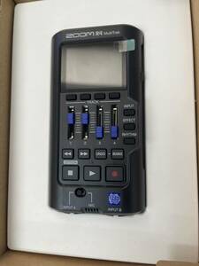 ZOOM R4 MultiTrak zoom compact multitrack recorder 