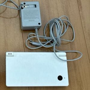 Nintendo DSi本体ホワイト