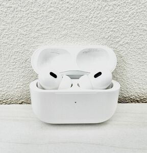 美品☆AirPods Pro（第2世代）MQD83J/A 2022年11月購入☆Apple ワイヤレスイヤホン 充電ケース付 