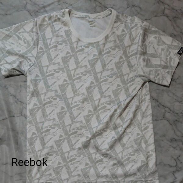Reebok 半袖Tシャツ Lサイズ 速乾性シャツ