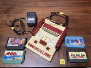 任天堂 ファミリーコンピュータ ソフト4種付き 長期保管品 動作未確認