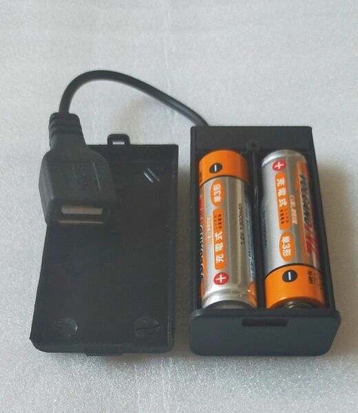 2個セット【電池は付属しません】【ワケあり特価→出力電圧3V】乾電池式 USB出力 充電器 モバイルバッテリー ↓詳細確認願います