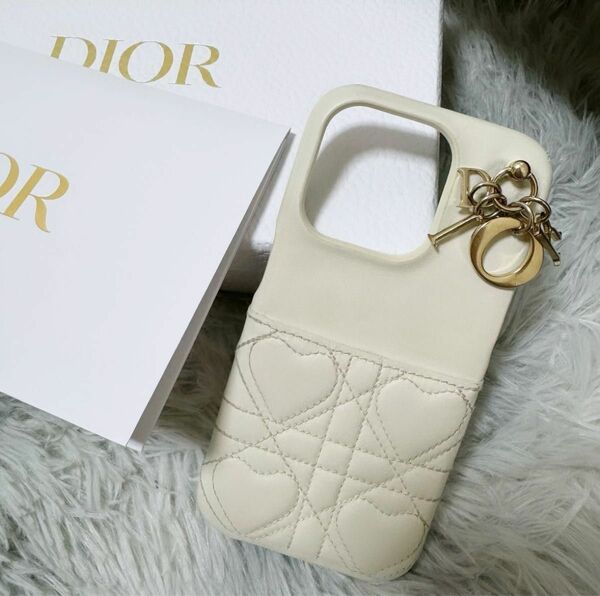 DIOR ディオール　LADY DIOR IPHONE 15 PROケース