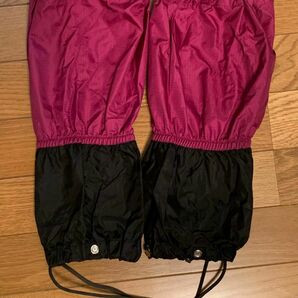 ISUKA ライトスパッツ ゲイター GORE-TEX ゴアテックス　防水　収納袋付　女性用S〜Mサイズ　ピンク〜パープル系