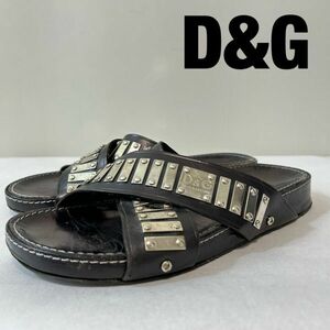 O0022★5 D＆G DOLCE＆GABBANA メンズ archiveデザイン ロゴ レザー シルバー金具 ロゴ フラット シャワーサンダル シューズ 靴 40