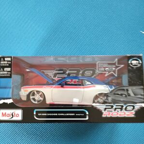 メーカー　Maisto PRO RODZ2008 ダッジチャレンジャーsrt8サイズ　1／24