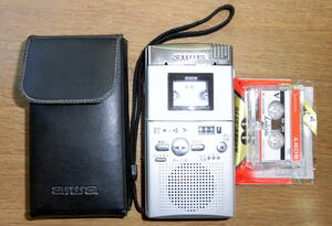 動作確認済/綺麗 アイワ aiwa 録再オートリバース マイクロカセットレコーダー TP-M900 ケース テープ付