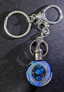 No.199 宇宙玉レジン キーホルダー ハンドメイド 渦巻き 京都オパール ライト付き ライトカラーホワイト 25mm球