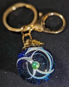 No.198 宇宙玉レジンキーホルダー ハンドメイド 渦巻き バッグチャーム 25mm球