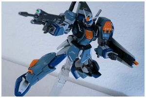 機動戦士ガンダムSEED　HG　1/144　デュエルガンダム・アサルドシュラウド　全塗装完成品