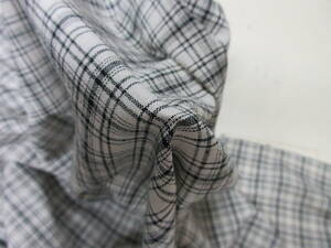 * warehouse ./23126*.. woven cotton . dyeing check 5M*