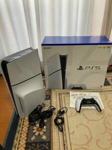 新品同様　SONY PlayStation5 CFI-2000 A01 ディスクドライブ搭載モデル　1TB PS5