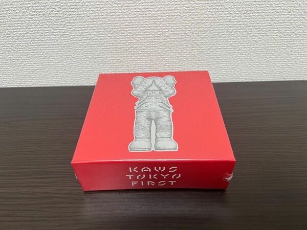 KAWS Tokyo First Jigsaw Puzzle ジグソーパズル