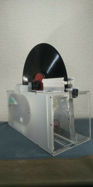 ◎超音波レコード洗浄機◎デンターシステマ歯ブラシも併用◎両面同時洗浄◎超音波がレコード面に直近◎乾燥用LP立て付き◎