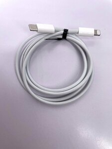 ク） 動作確認済み Apple 純正品 USB-C - Lightningケーブル A2561 送料１８５円