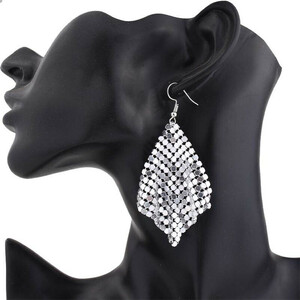  Kirakira * world . large fashion. spangled design Drop earrings * silver 