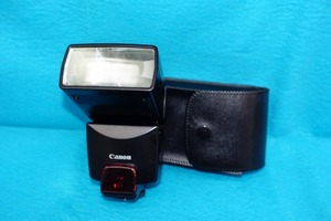 ** Canon Speedlight 380EX **