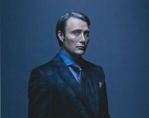 ハンニバル　マッツミケルセン　Mads Mikkelsen　写真　輸入　約20.3x25.4cm　11942