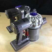 (051441G) dyson DC45/DC62 サイクロン式コードレスクリーナー ジャンク品 2台セット_画像3