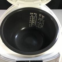 【送料無料】(051776G) TOSHIBA RC-10HK 2021年製　IH炊飯ジャー 5.5合炊き 中古品_画像3