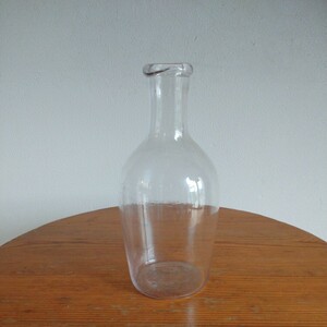  glass bottle retro glass Showa Retro sake bottle antique . sake cup and bottle flower vase vase one wheel ..