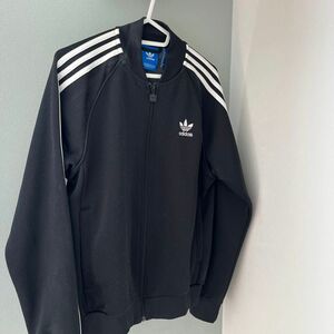 《値下げok！》adidasジャージ トラックジャケット アウター　スポーツ　ロゴ　