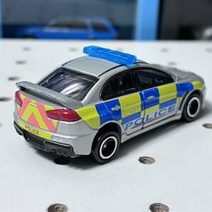 トミカ 三菱ランサーエボリューションX 英国警察仕様 絶版 ルースの画像2
