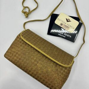 超希少色◎極美品◎BOTTEGA VENETA ボッテガヴェネタ ショルダーバッグ イントレチャート 編み込み サテン フラップ カーキ×ゴールド　