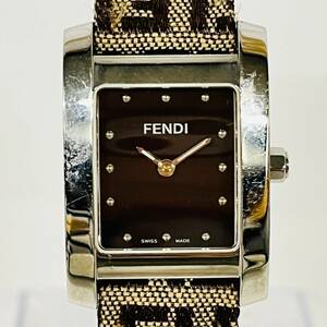 1円~【実動】フェンディ FENDI 7000L クォーツ レディース腕時計 ブラック文字盤 スクエア 純正 ベルト 尾錠 スイス製 2針 G152711