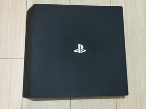 【本体】PS4 Pro PlayStation4 Pro CUH-7000B 1TB　B01　ジェットブラック　箱付き　コントローラー有