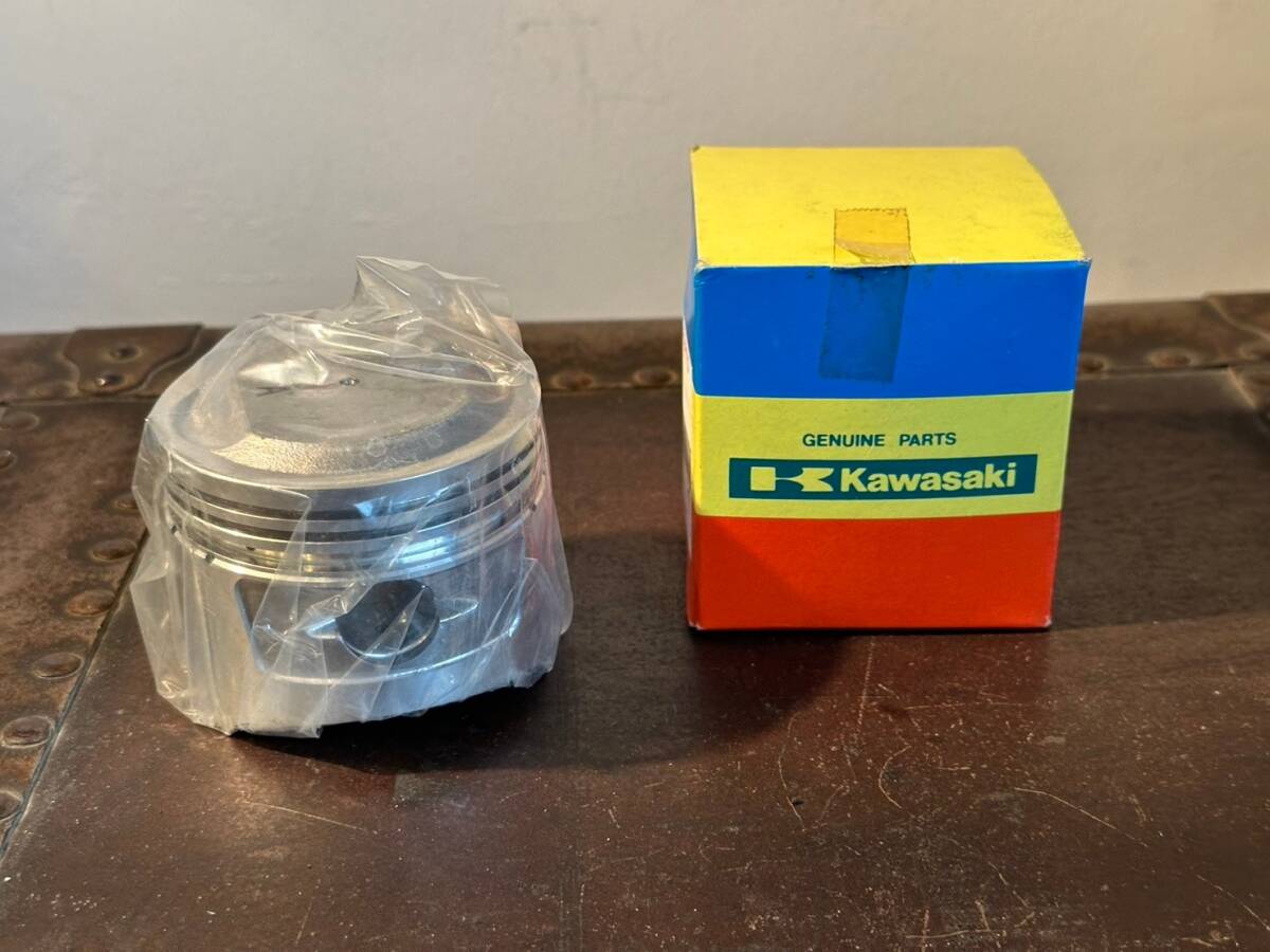 旧車　レア　カワサキ　純正　未使用　W1　W1SA　ピストン　13027-023