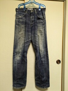Levi's engineered jeans レギュラー W33 立体裁断 鬼ヒゲ ハチノス 縦落ち ワイドパンツ ワイドシルエット アメカジ 古着 おしゃれ上級者
