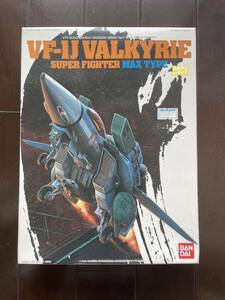 バンダイ マクロス プラモデル VF-1J バルキリー マックス機 1/72 ジャンク品