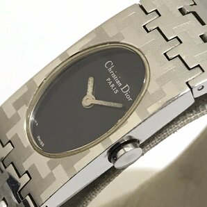中古品 稼働品 ChristianDior クリスチャン・ディオール D70-100 黒文字盤 クオーツ 電池式 レディース 2針 ブランド 腕時計 質屋出品の画像2