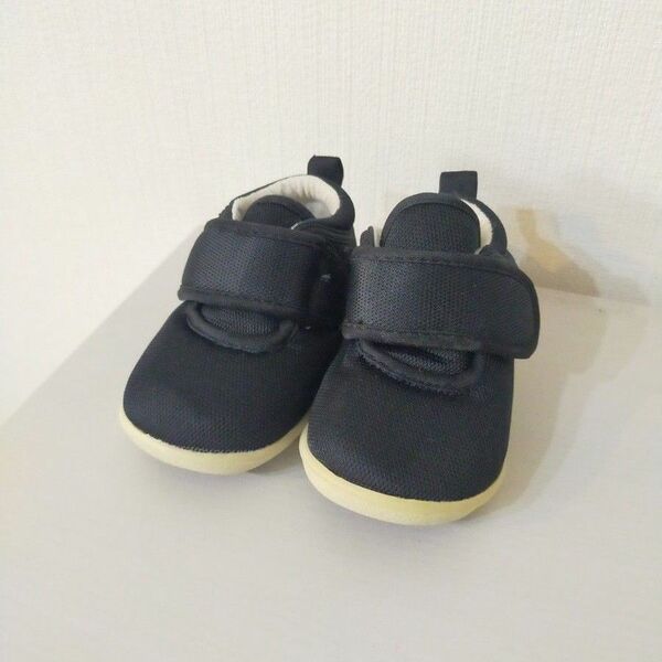 値下げベビーシューズ 赤ちゃん 靴 12.5 スニーカー アカチャンホンポ 黒 赤ちゃん本舗 Simplefree シンプルフリー