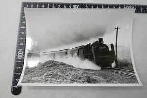 220324B■古い鉄道写真■蒸気機関車　C57146■昭和■05