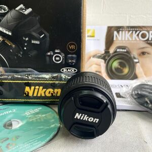 未使用NIKONニコン デジタルカメラ部品[Nikon D3300]DX VR 18-55望遠レンズ/ストラップ/ケーブル/CD-ROM/取扱説明書付 共箱入＊長期保管品