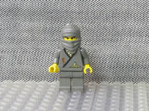 ◇レゴ∥LEGO【ミニフィグ-忍者(Ninja)シリーズ 灰色忍者(Ninja-Gray)】◆正規品 [R88895]_画像1