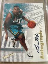 NBA 1997 SkyBox 'Autographics' Grant Hill グラントヒル　直筆サイン入りカード　激レア　名作_画像1