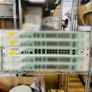 ＋62【通電OK】Fortinet FortiGate 100D FG-100D ファイアウォール FW ギガビットイーサネット FortiOS セキュリティ フォーティゲート