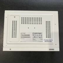 ●055【通電未確認】Fortinet FortiGate 60E FG-60E ファイアウォール FW セキュアSD-WAN セキュリティ フォーティネット 統合脅威管理 UTM_画像4