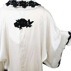  special selection feather woven coat kimono silk used . shop feather . race . pattern ash white color black color length 104cm.66cm kimono north .A1019-1