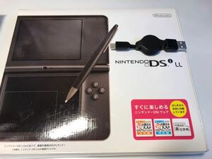 NINTENDO DSi LL ダークブラウン　本体 互換充電機　動作確認　脳トレ　明鏡国語楽引辞典内蔵　中古品　箱付き　即決有　任天堂