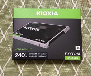新品・未使用　SSD-CK240S/J [EXCERIA 2.5インチ 7mm SATA 240GB]