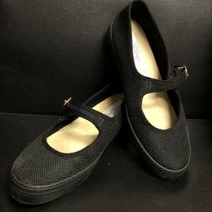 《靴》 レディース「SLACK FOOTWEAR：フラットシューズ ブラック」 サイズ：24.5cm(US：6.5) スラック フットウェア ファッション小物