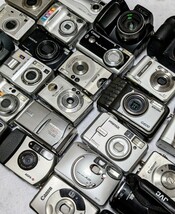 デジタルカメラ他 30台 まとめ売り デジカメ コンデジ 現状未確認中古品 Canon OLYMPUS SONY FUJIFILM Nikon Kodak CASIO 他_画像5