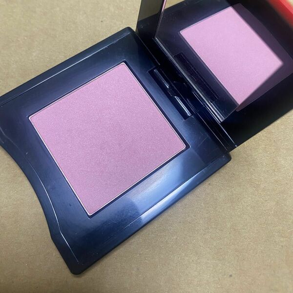 資生堂 SHISEIDO インナーグロウ チークパウダー 04 Aura Pink 4g